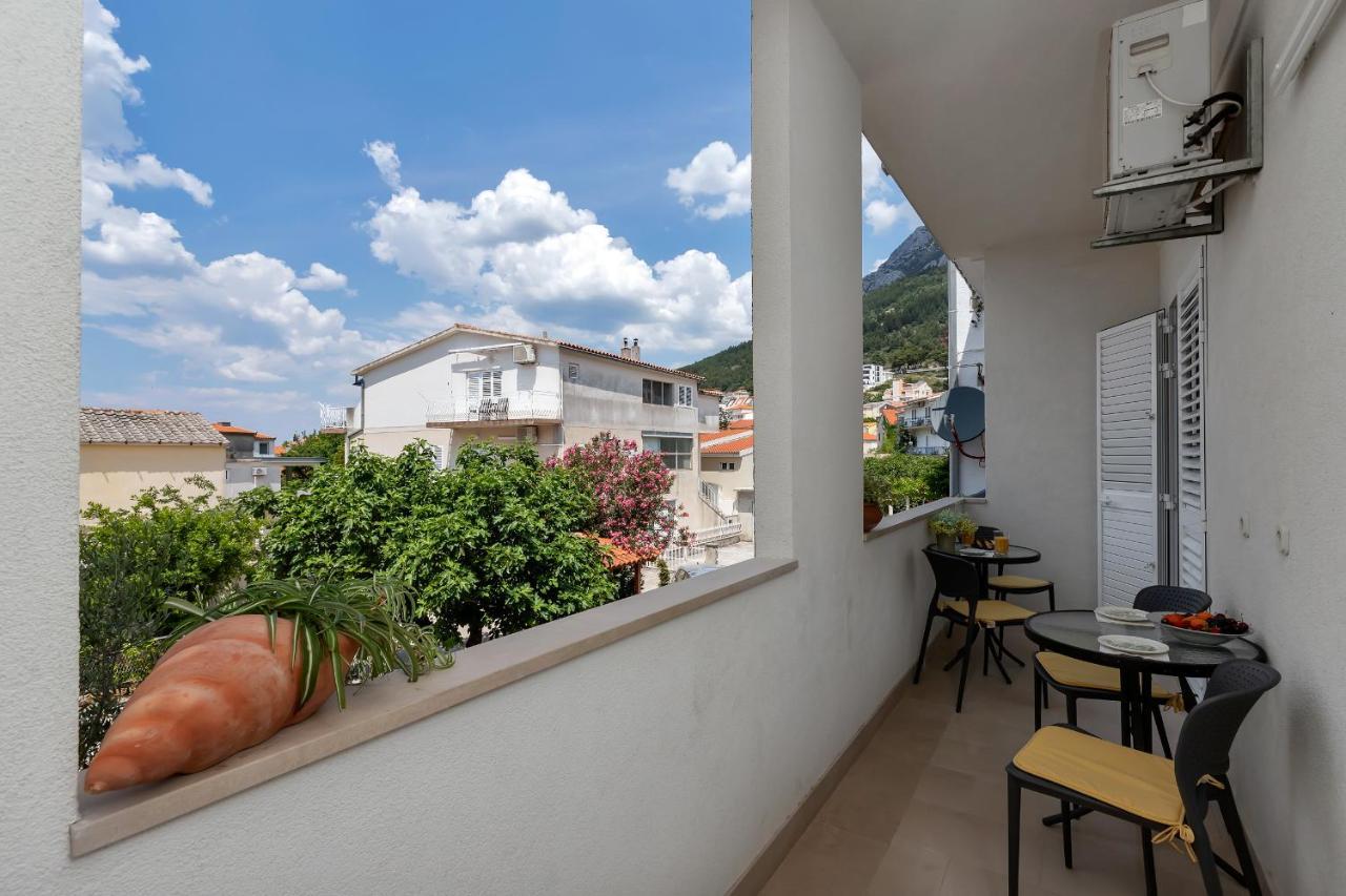 Apartments Divna 巴什卡沃达 外观 照片