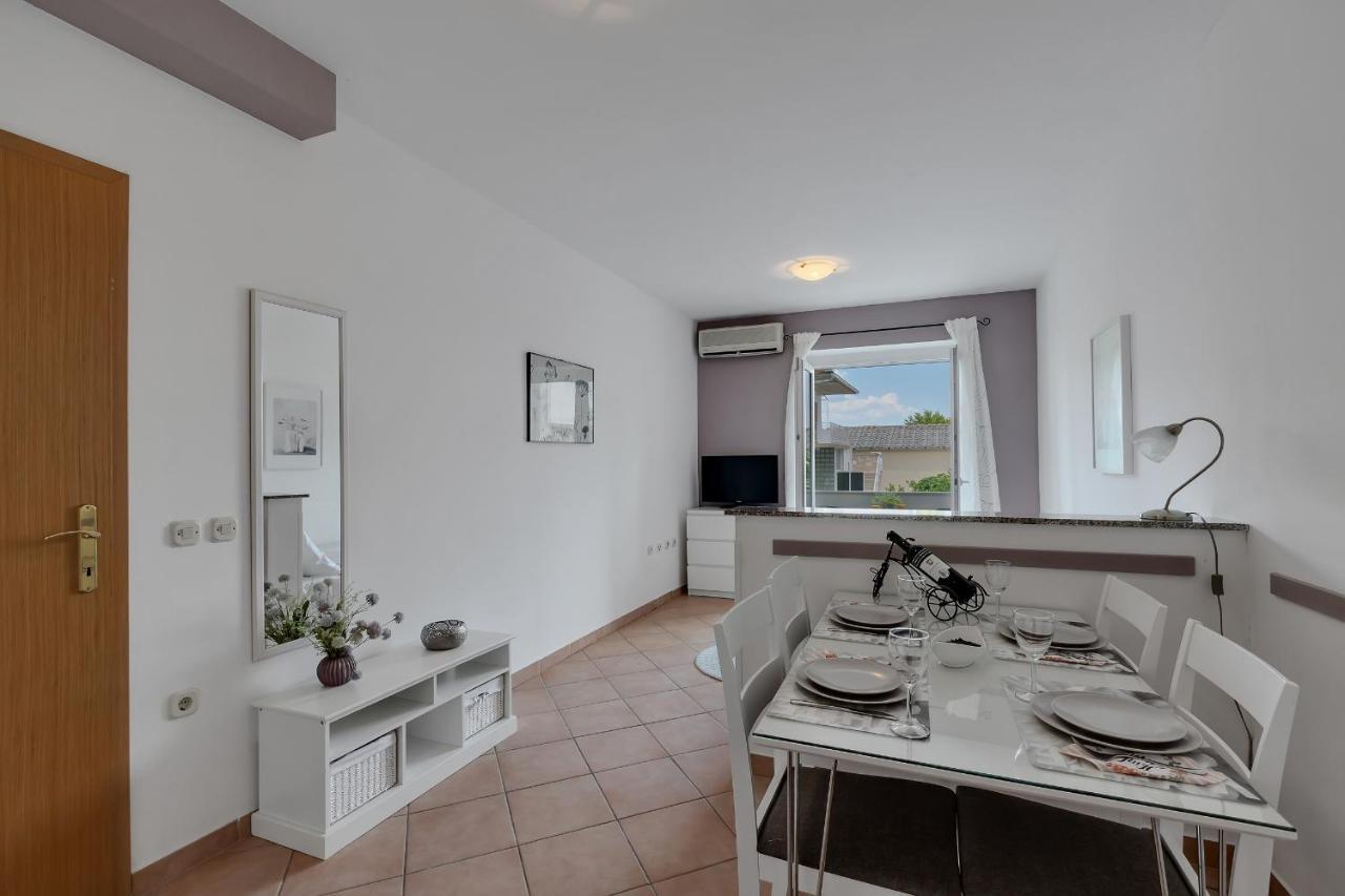 Apartments Divna 巴什卡沃达 外观 照片