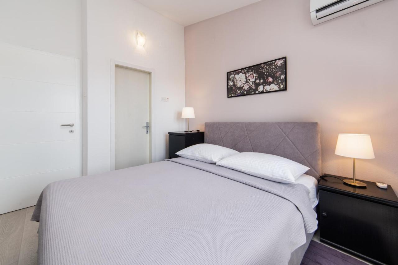 Apartments Divna 巴什卡沃达 外观 照片