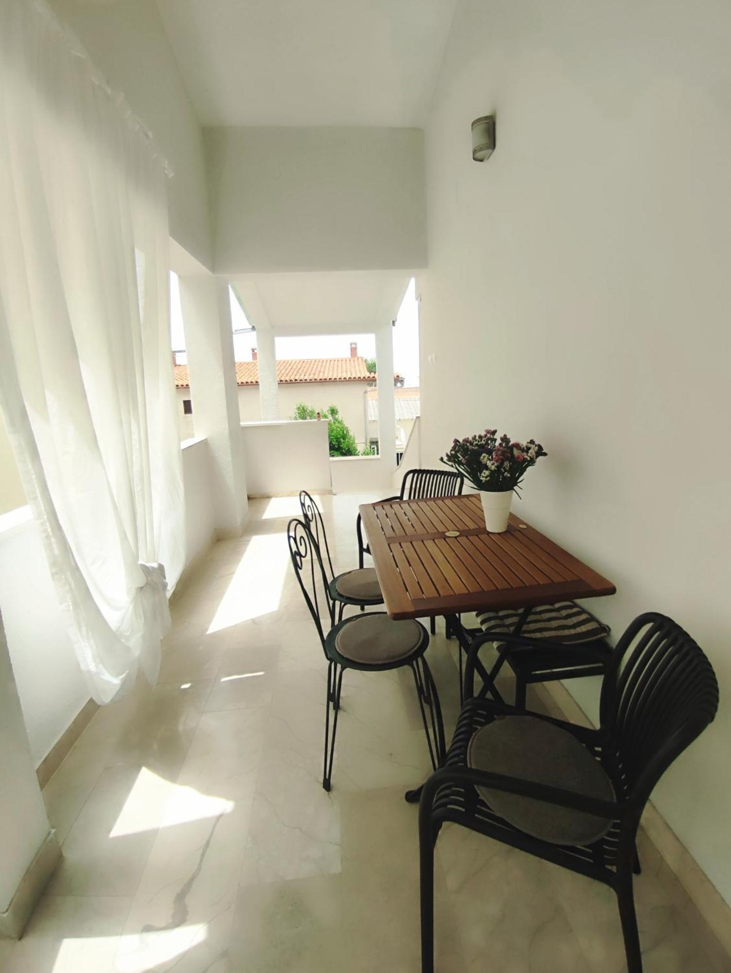 Apartments Divna 巴什卡沃达 外观 照片