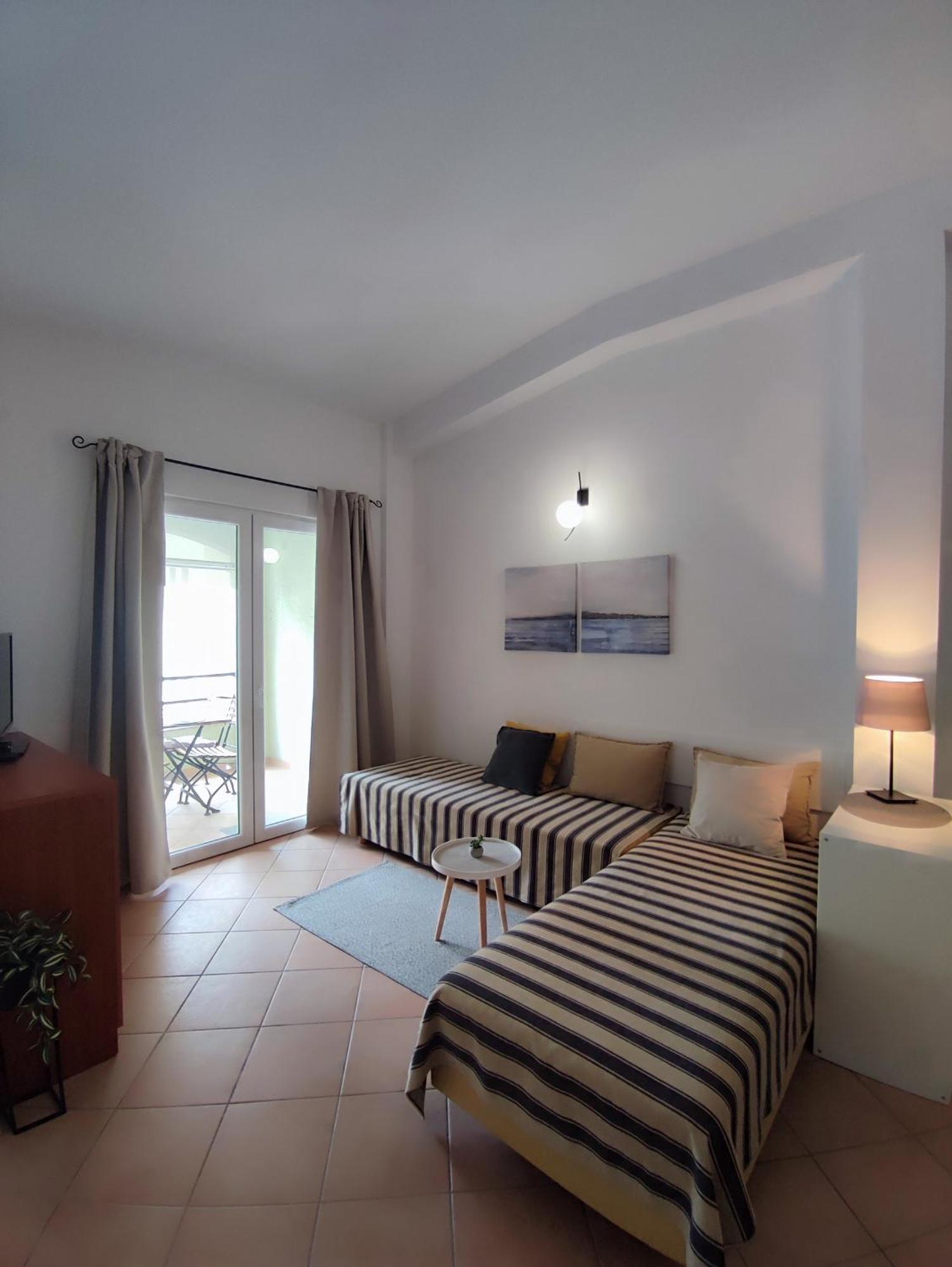 Apartments Divna 巴什卡沃达 外观 照片