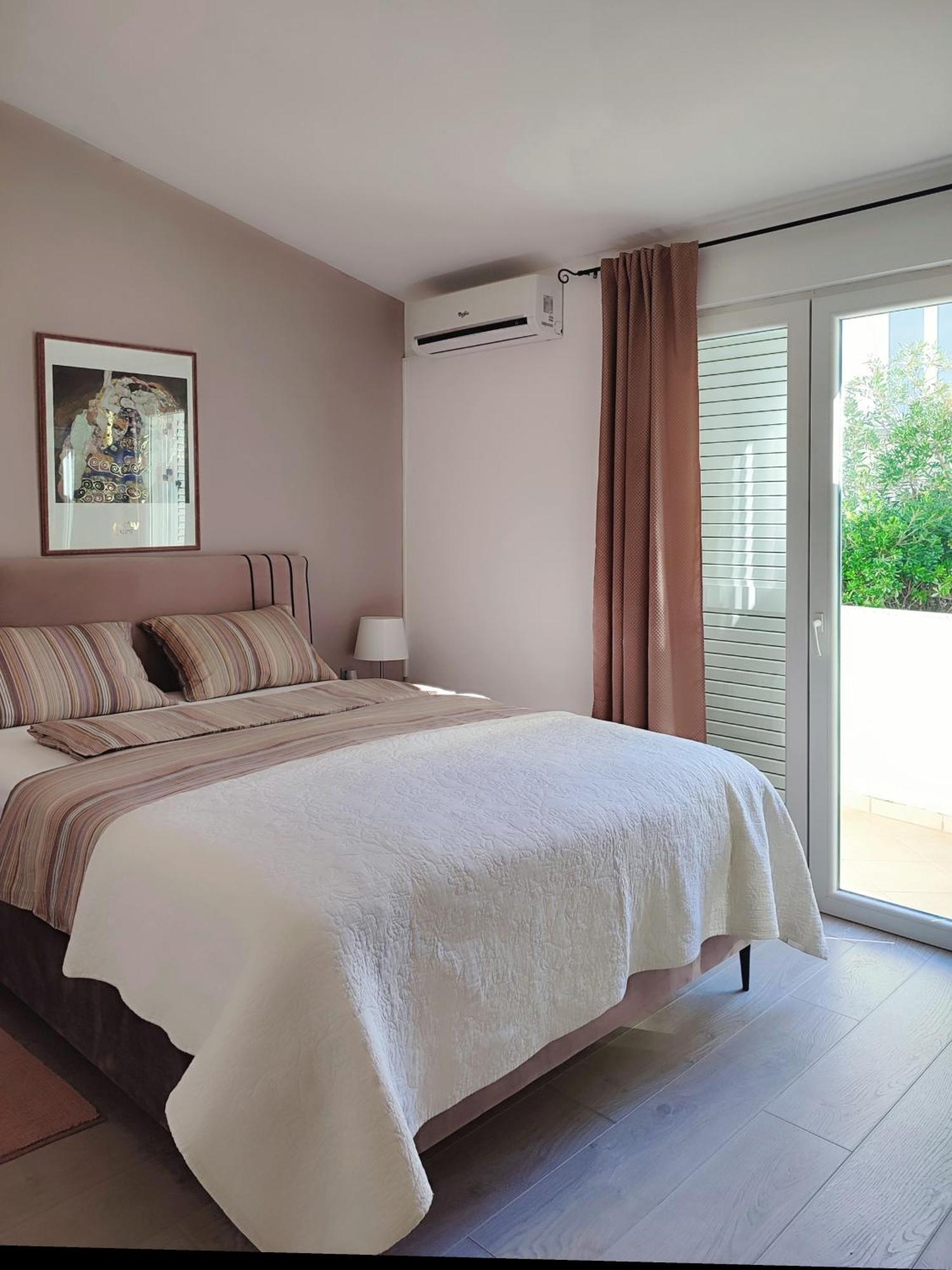 Apartments Divna 巴什卡沃达 外观 照片